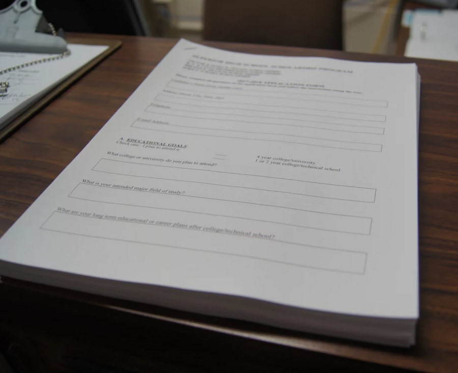 The Victor and Mary D. Nelson Scholarship application sits ready to be taken in the consoulers office on Jan. 5.
