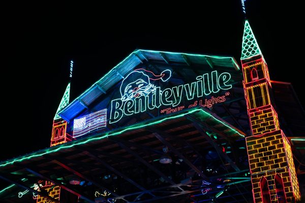 Bentleyville chills the streets of Duluth