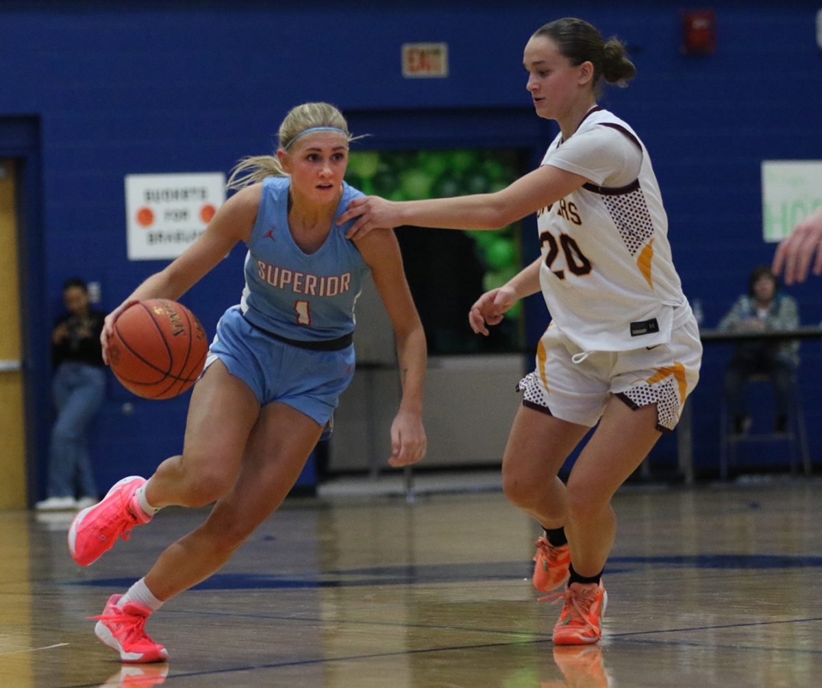 Senior Ava Meierotto drives the ball towards the hoop in Superior’s win over Denfeld on Dec. 16. 
